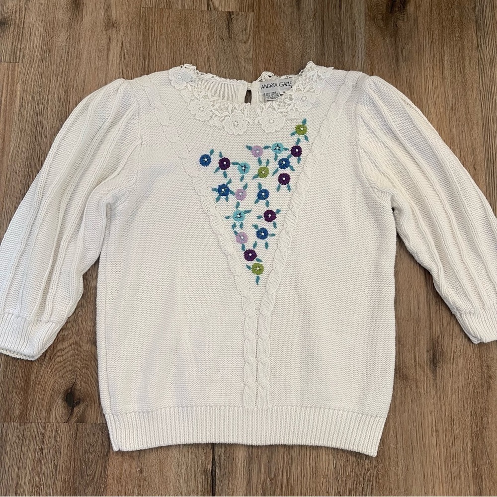 Vtg Cream Sweater Women S Peter Pan Crochet Collar Floral Embroidery Cottagecore